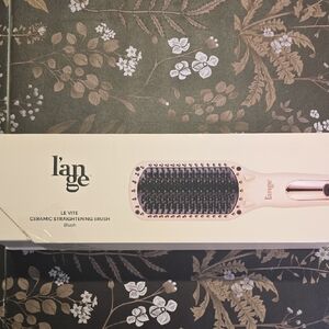Lange Blush Le Vite Ceramic Straightening Brush
